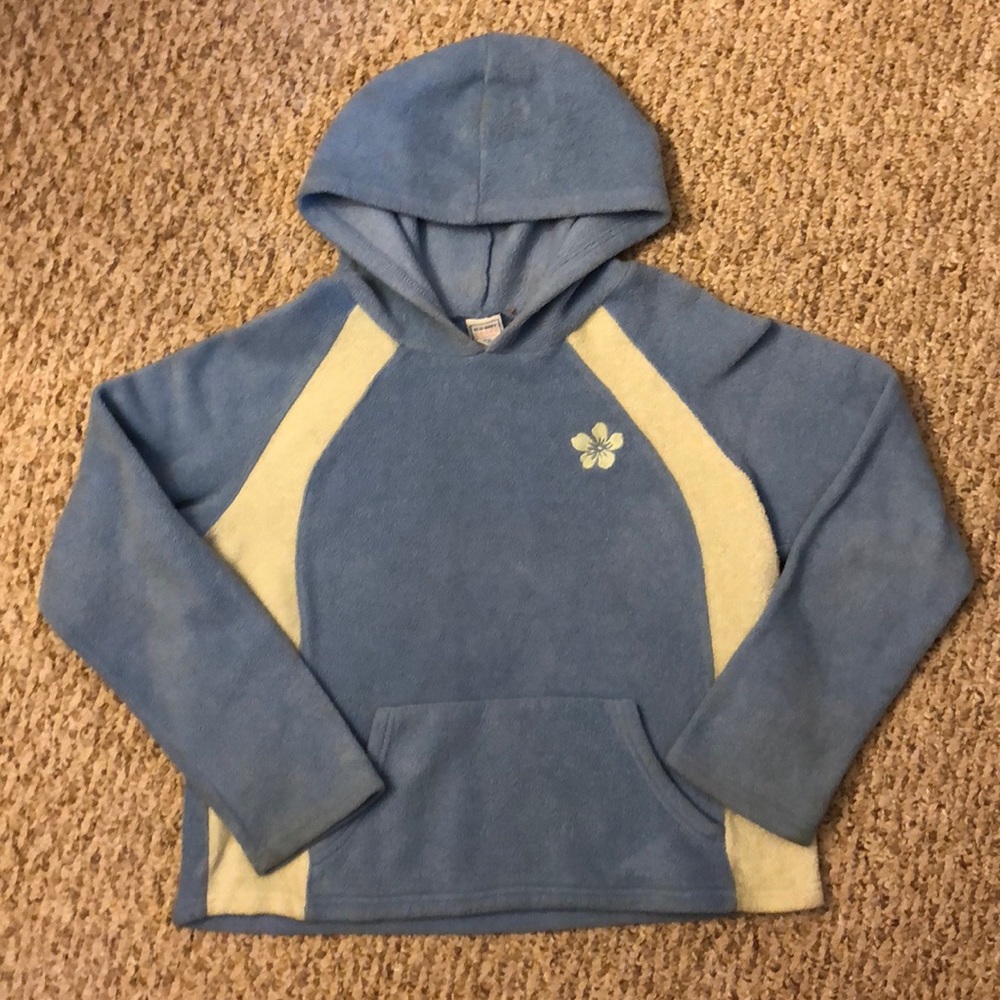 Kid’s fleeced hoodie. Blue with green designs XXL